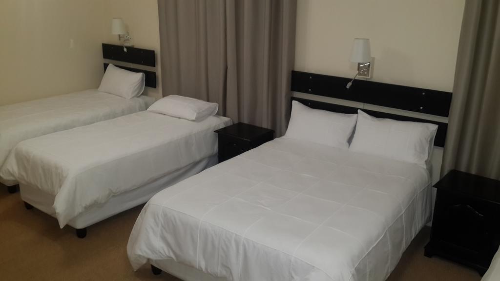 Victoria Hotel Bredasdorp Rum bild